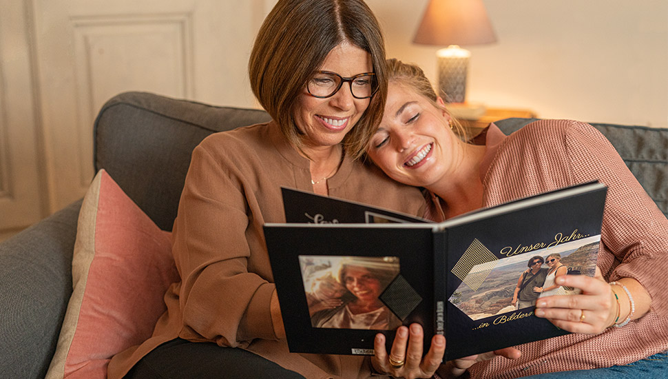 Ihr Jahrbuch Mit Fotos Online Gestalten Cewe