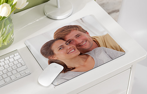 Mit einem Mousepad un dem Foto Ihrer Familie schaffen Sie sich eine Auszeit im stressigen Arbeitsalltag